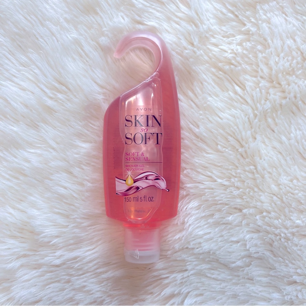 NEW  Sealed Avon Skin so Soft Soft & Sensual Shower Gel 150 ml 5 fl Oz.